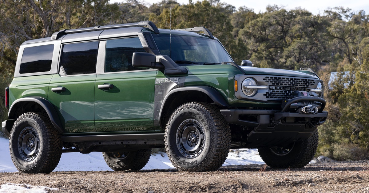 Look: Ford Bronco Everglades' unique feature helps tackle the wilderness