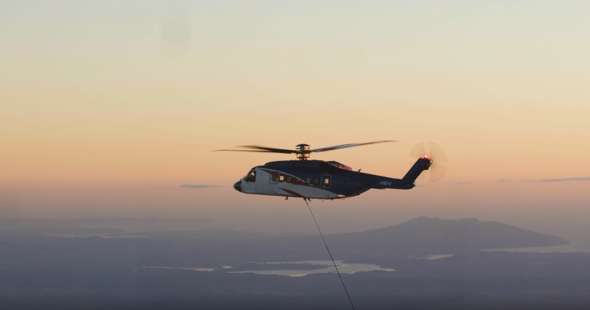 Amazing video shows a helicopter catching a rocket booster mid-air