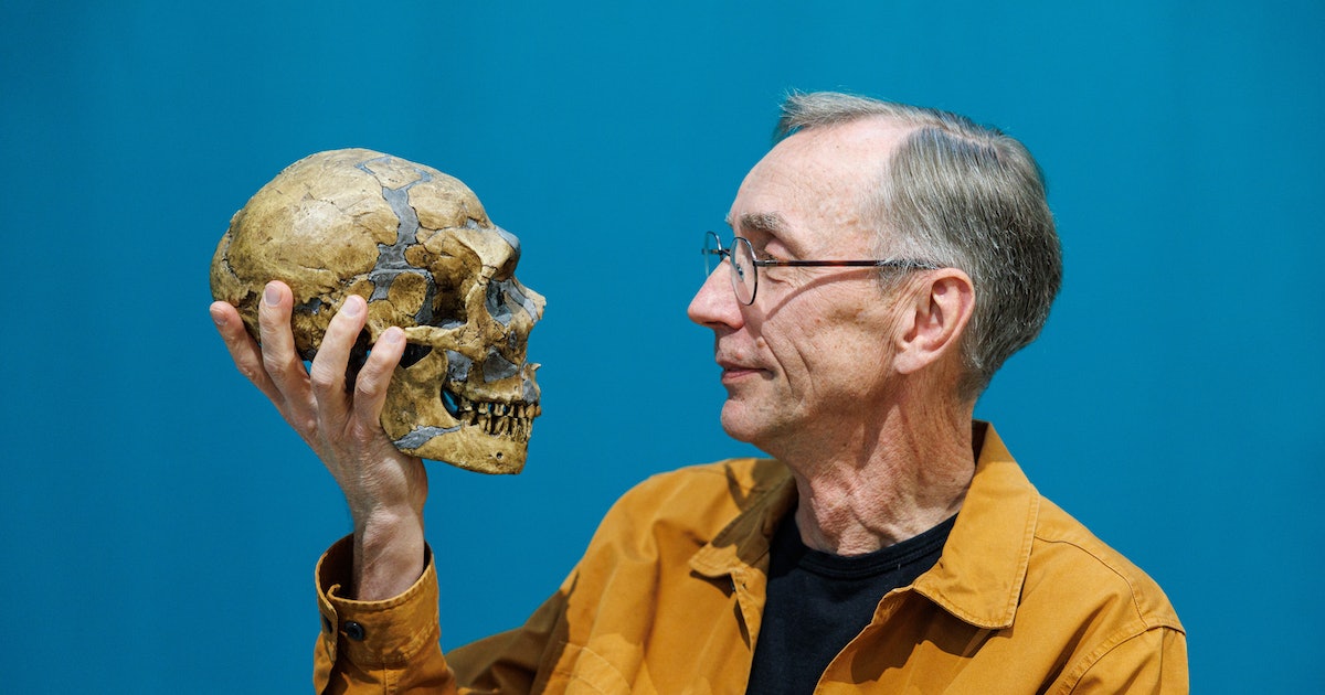 Scientist wins Nobel Prize for discovery of Neanderthal-human relationship