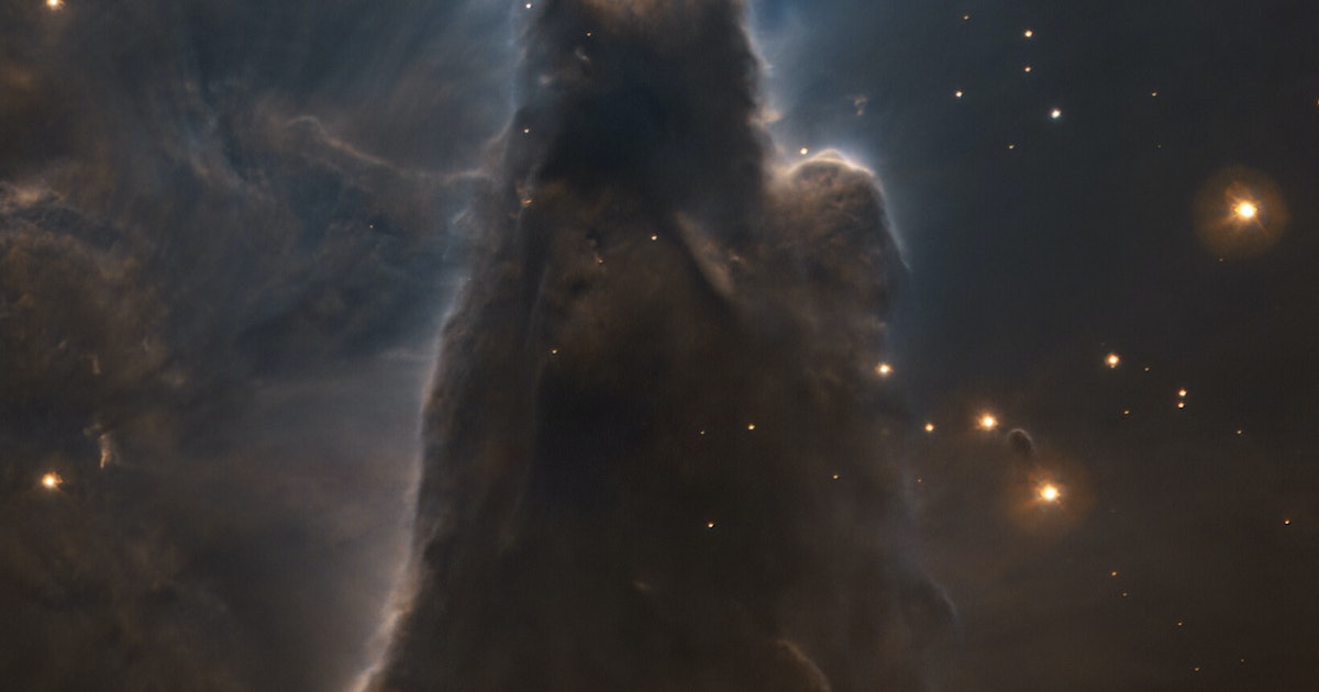 Look: New telescope image captures towering star nursery in terrific detail