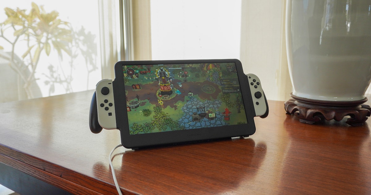 This large $280 Switch screen isn’t worth the price