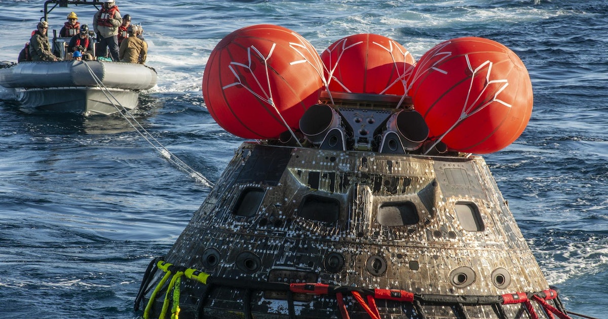 Orion splashdown and more: Understand the world through 7 images