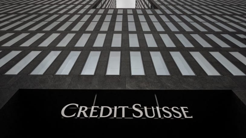 Finance: Europe, U.S. move to contain bank crisis