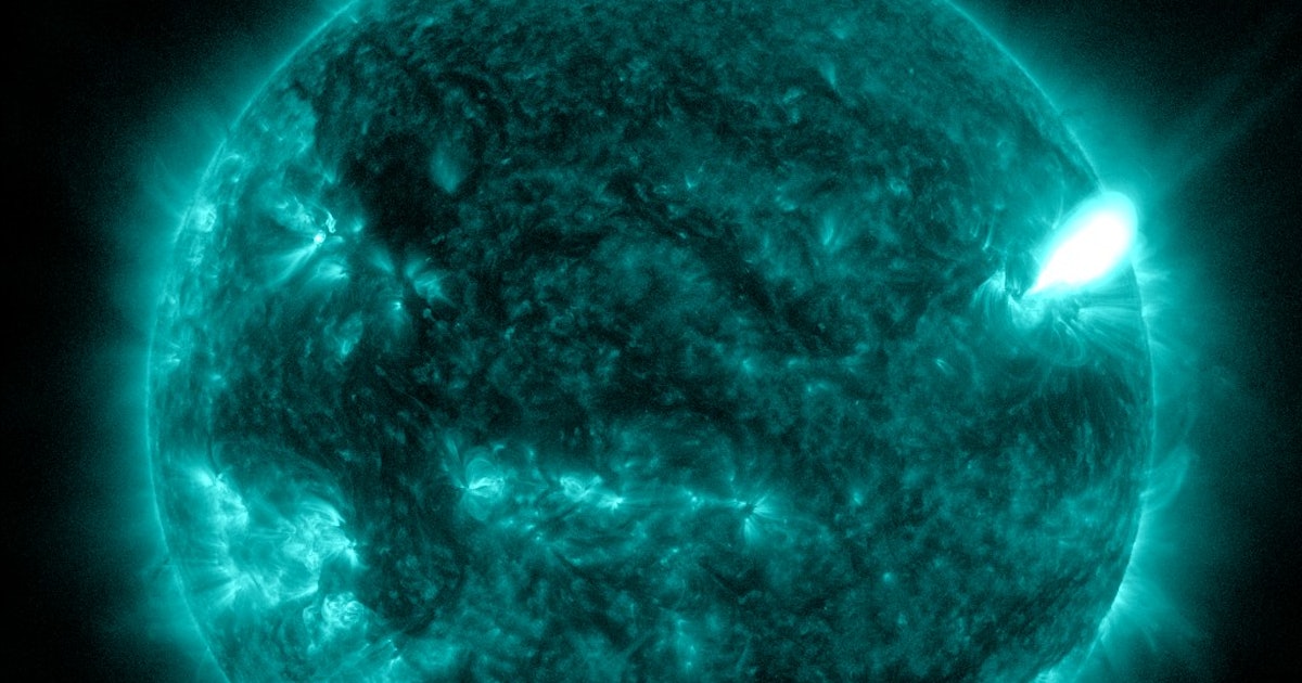 Look! NASA Captures Image of a Powerful Solar Flare