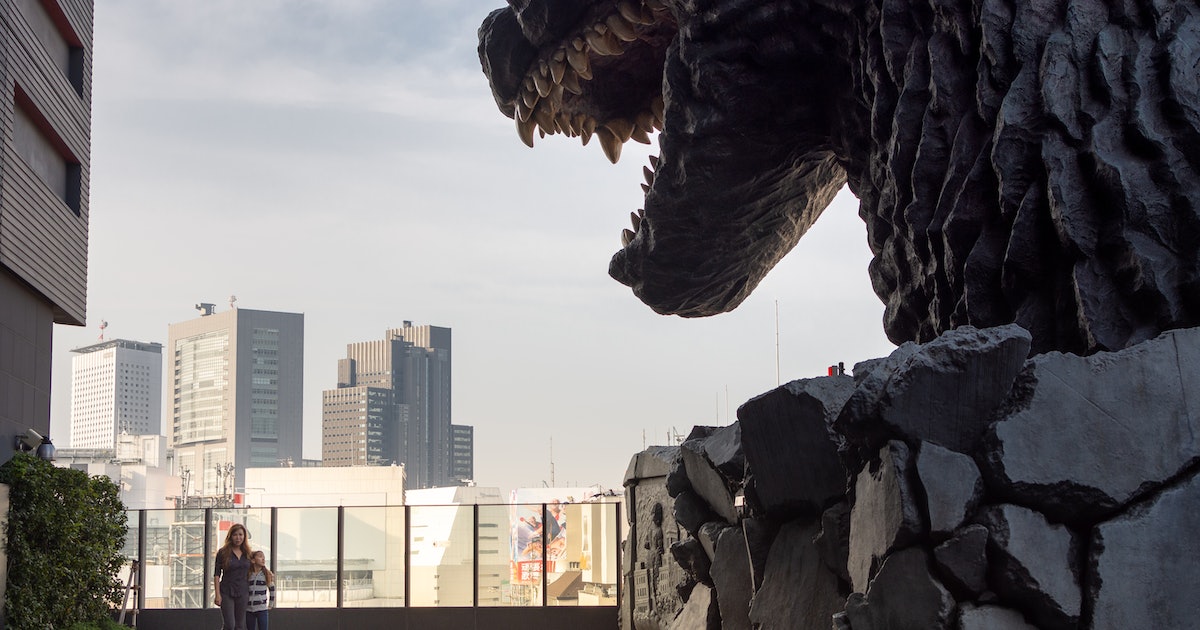 30 Years Ago, Godzilla Made His Most Epic Sci-Fi Movie — And Reinvented a Famous Foe