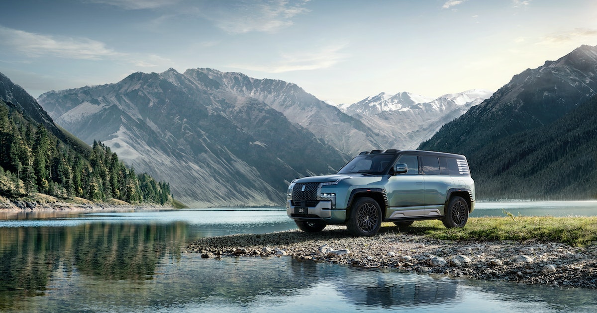 BYD’s New Hybrid SUV Can Float and Sail for 30 Minutes