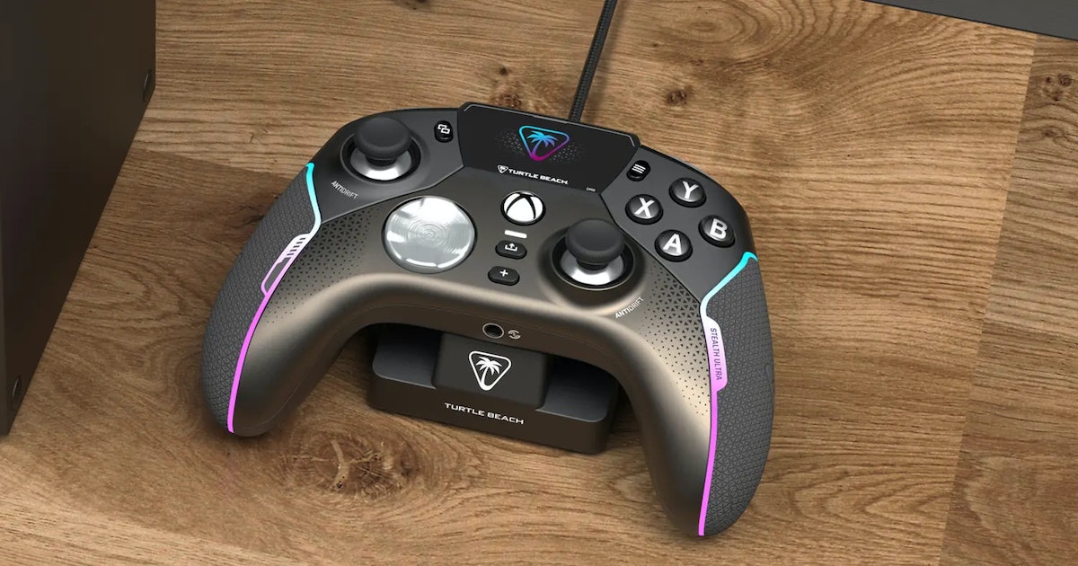 Turtle Beach’s New Xbox Controller Has a Mini Screen That Shows All Your Phone Notifications